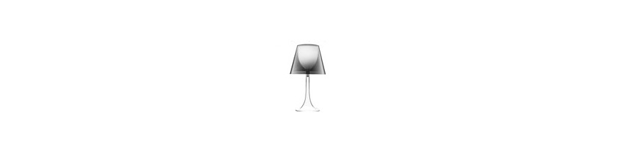 Lampade da tavolo. Scopri la nostra collezione di lampade da tavolo dal design originale